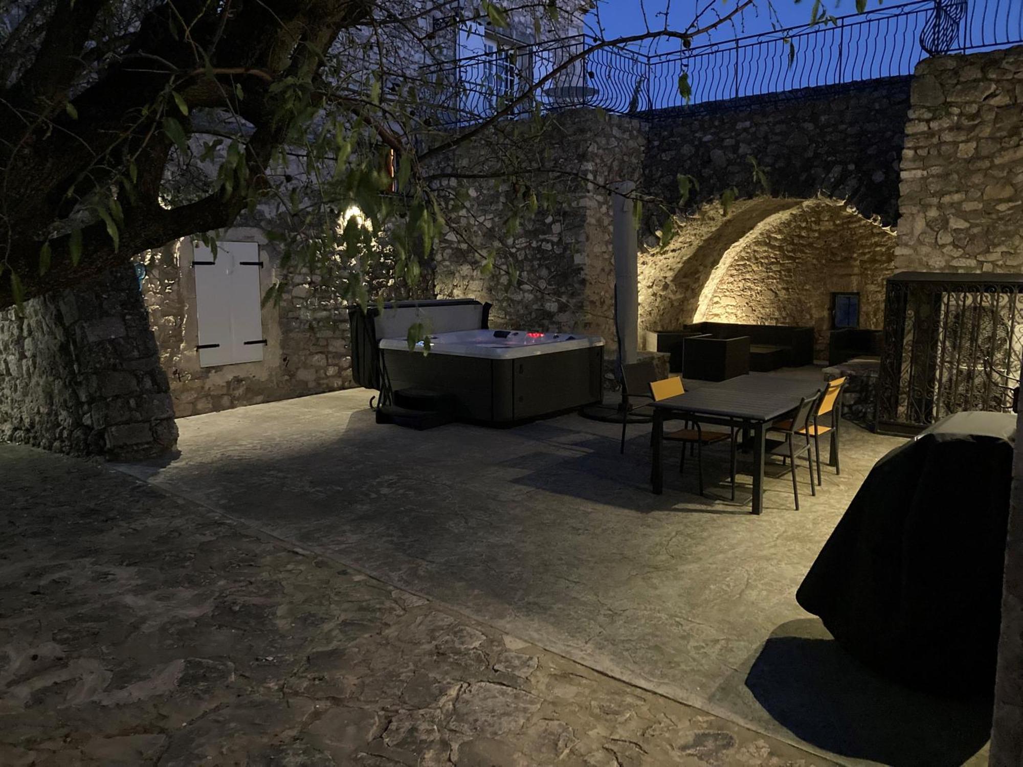 La Closerie D'Escalin La Garde-Adhémar Esterno foto